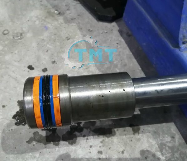 Dịch Vụ Thay Phớt Cầu Nâng Ô Tô 2 Tại sao cần phải Thay phớt cầu nâng ô tô ?