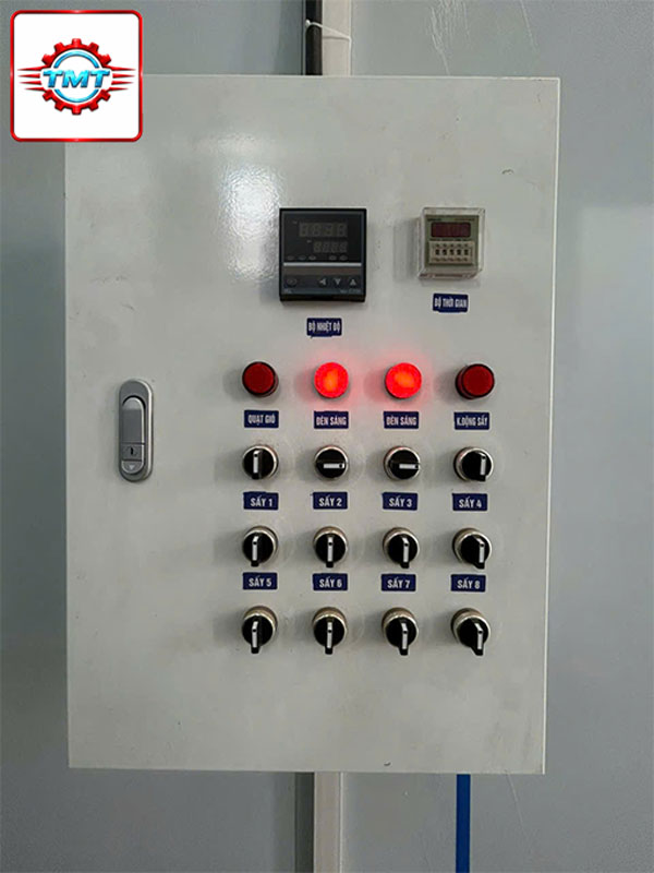 Phòng Sơn Tự Chế Giá Rẻ - TMTC 11 tu dieu khiennn