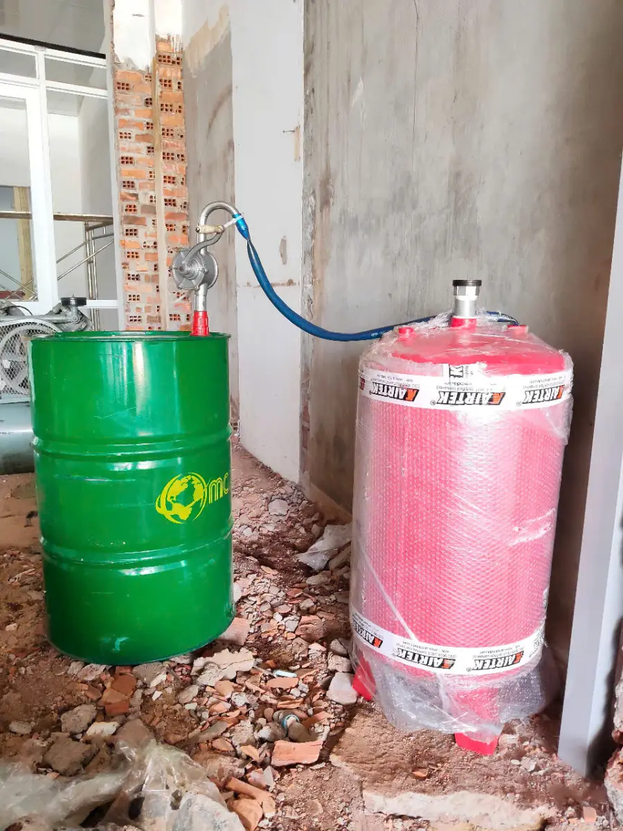 Chi Tiết Cầu Tạo Cầu Nâng 1 Trụ Rửa Xe Ô Tô Đầy Đủ Nhất 3 Hệ thống bình dầu và khí nén