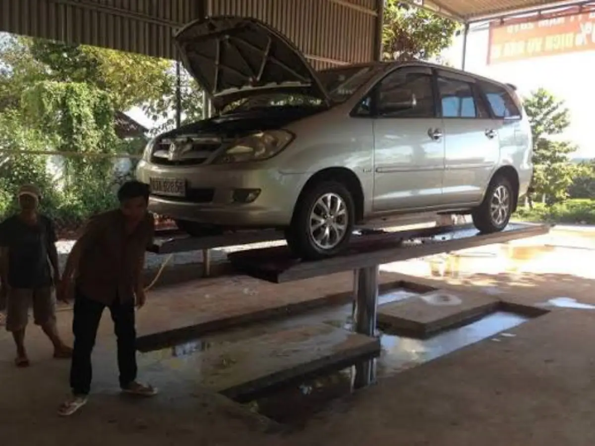 Kinh Nghiệm Mua Cầu Nâng Ô Tô Chuẩn Xác Cho Garage Mới Mở 2 Kinh Nghiệm Mua Cầu Nâng Ô Tô