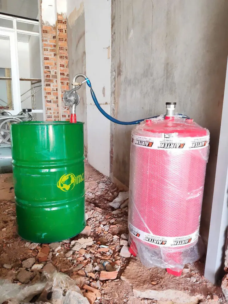 Tổng Hợp Các Vấn Đề Gặp Khi Lắp Cầu Nâng 1 Trụ Rửa Xe Và Giải Pháp Khắc Phục 1 Đặt sai vị trí đường ống dẫn dầu từ bình chứa ra ti nâng